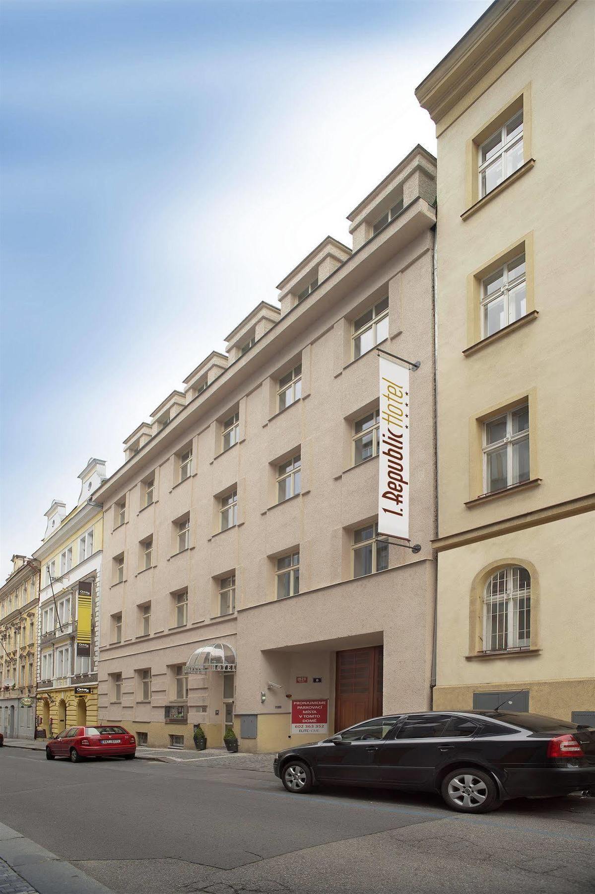1.Republic Hotel Praha Bagian luar foto